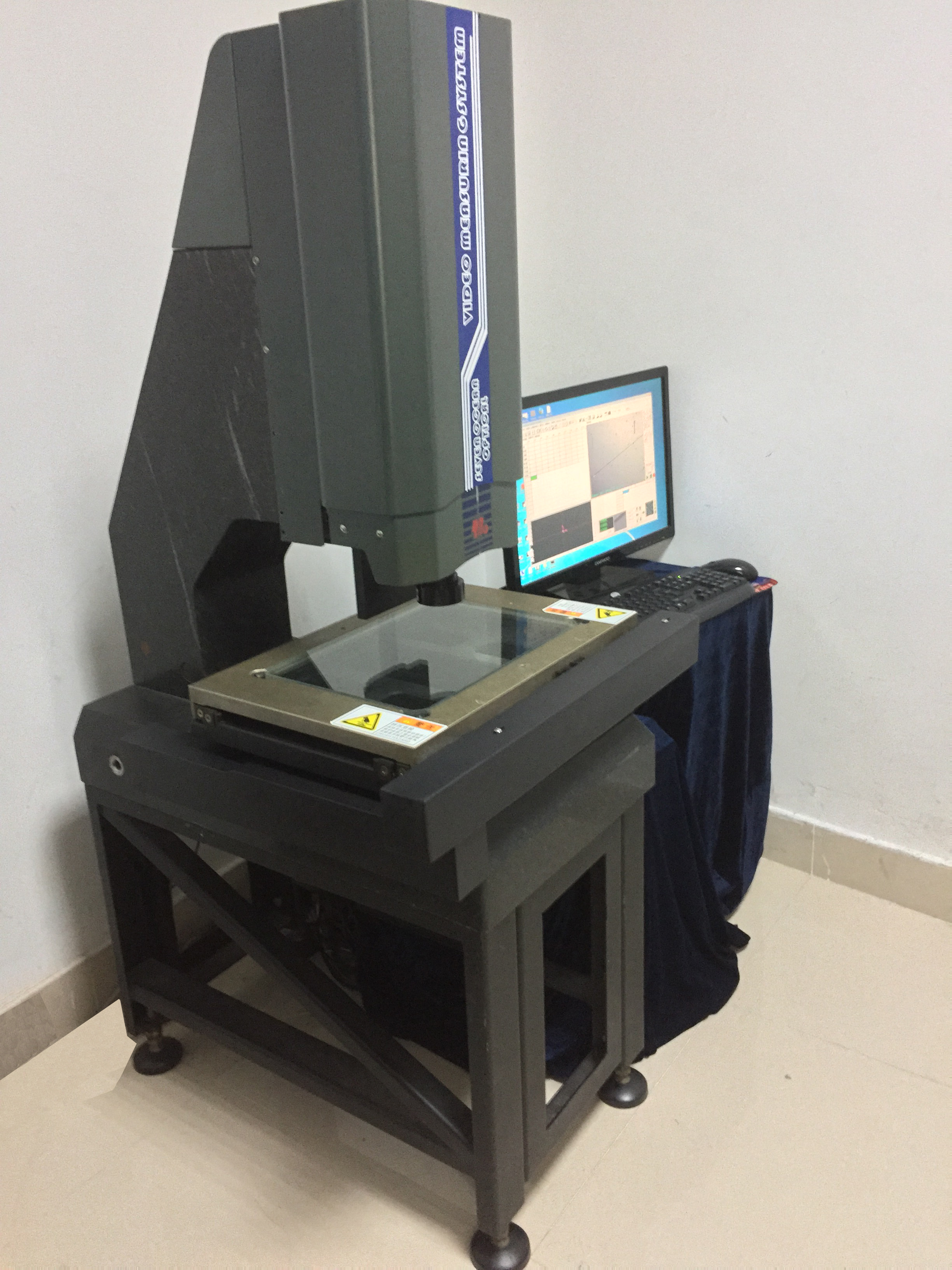 二手機(jī)型Accura III系列影像測量儀